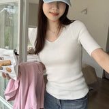 V-Neck Slim Short-Sleeved Sweater Women's Spring And Summer New Thin Medium-Sleeved T-Shirt Five-Cent Sleeve Blouse