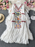 Znbbw Autumn Women Dress Seaside Vacation Beach Skirt Bohemian Loose Ethnic Style Temperament Embroidered V-Neck Dress D1827