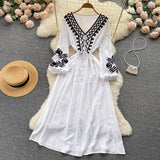 Znbbw Autumn Waist Slim Embroidery Temperament V-neck Dress Female Hepburn Style Lantern Sleeve Black Long Vestidos Women D1570