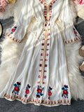 Znbbw Winter Women Dress Vacation Beach Sunscreen Long Dress Bohemian Ethnic Retro Embroidered Dress with Flared Sleeves D1821