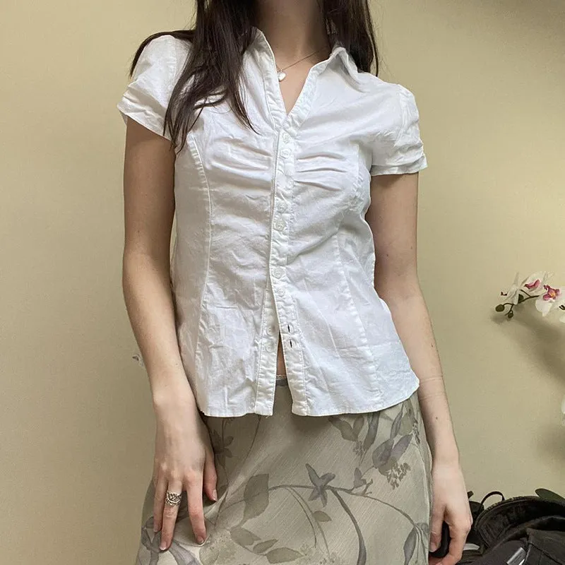2025 New Summer Women's Wear Small Pleated Leisure Buckle Solid Color Simple Back Strapped Short-Sleeved Shirt - Image 4