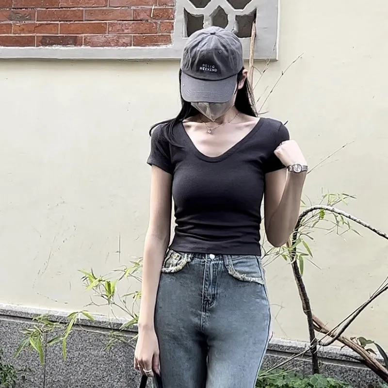 Solid Color V-Neck Straight Shoulder T-Shirt Women's Short-Sleeved Slimming Style Summer New Exposed Collarbone Blouse - Image 8