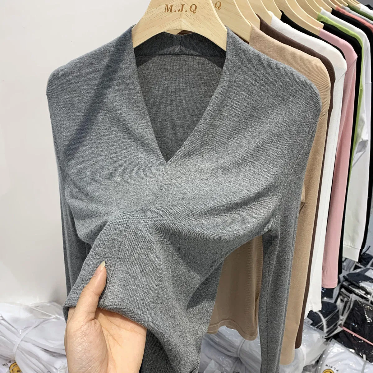 Znbbw Threaded Deep V Long-Sleeved T-Shirt Women's Spring And Autumn New Slim Bottom Shirt With Pure Sexy Solid Color Blouse - Image 7