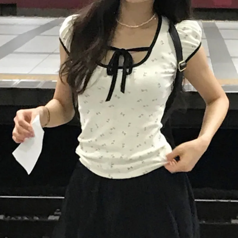 Broken Flower Printing Lace-Up Bubble Bubble Short-Sleeved Knitted T-Shirt Slim, Hanging Neck, Sweet Blouse - Image 4