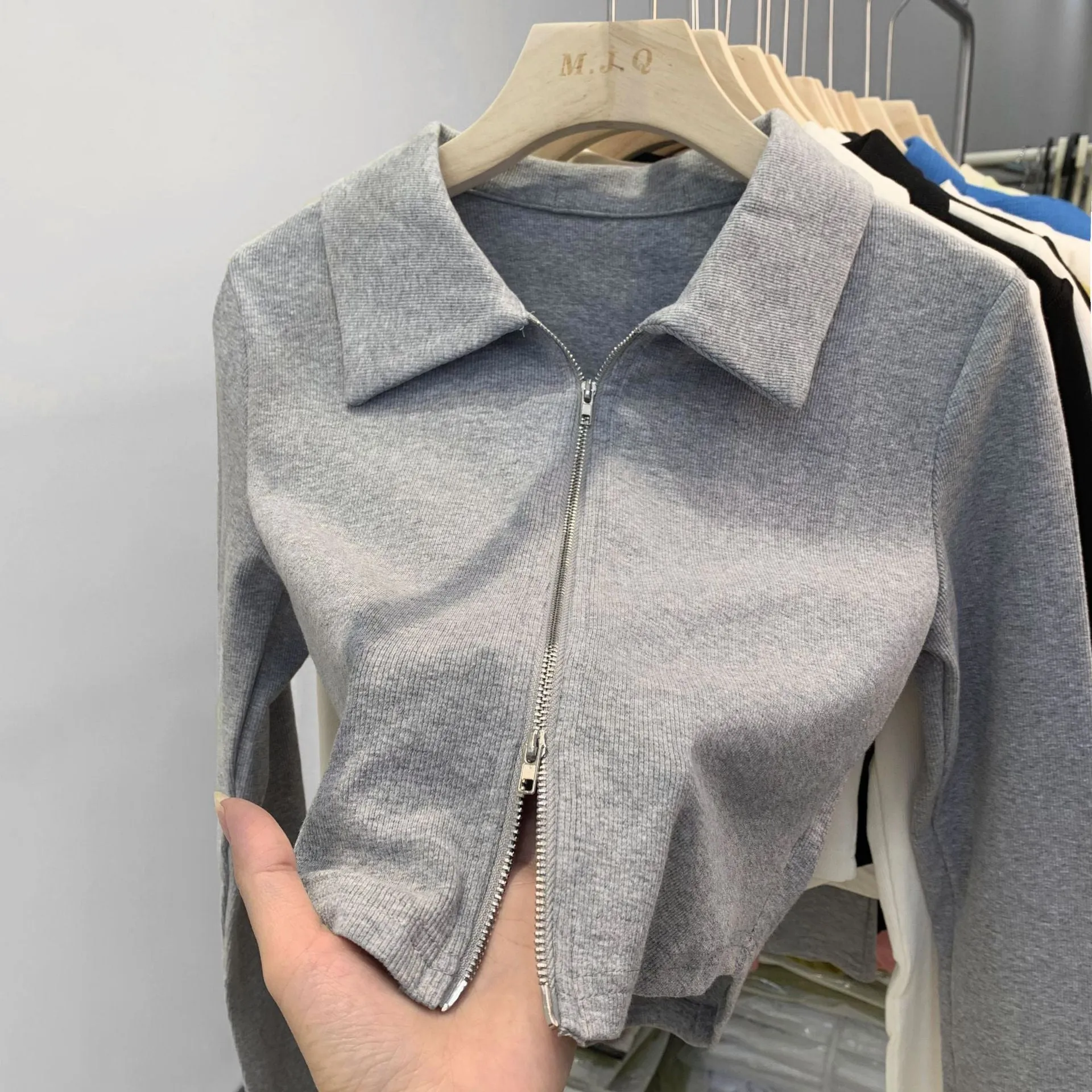 European Design Sense Niche Double Zipper Polo Collar Jacket Women's Early Autumn New Threaded Short Top Knitted Cardigan - Image 6