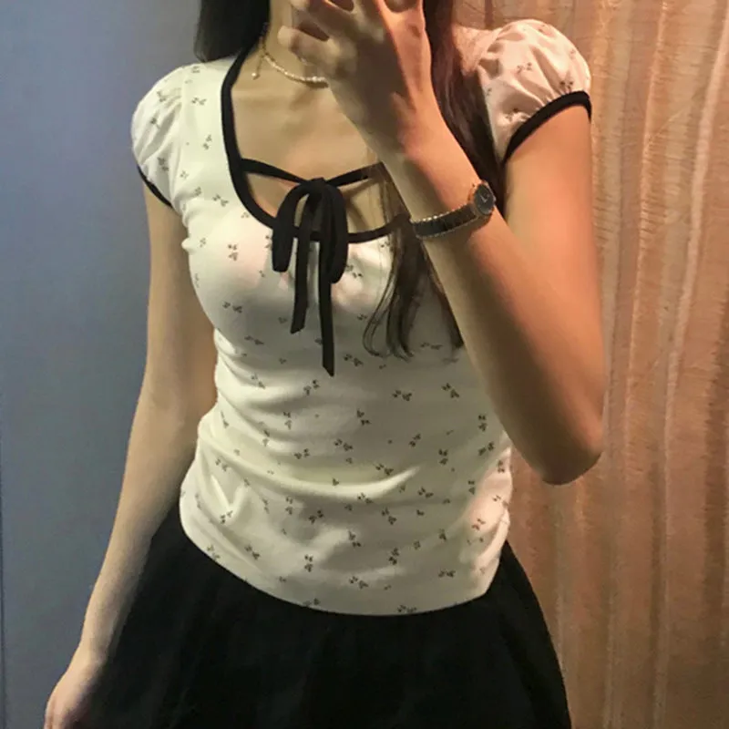 Broken Flower Printing Lace-Up Bubble Bubble Short-Sleeved Knitted T-Shirt Slim, Hanging Neck, Sweet Blouse - Image 5