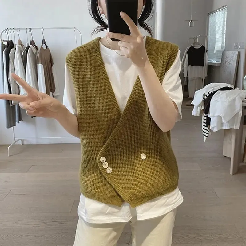 Znbbw Women's Spring and Autumn New Loose, Simple, Slim, and Small Style V-neck Knitted Tank Top - Image 4