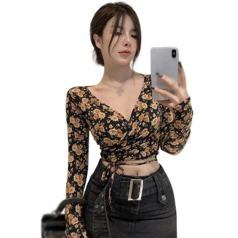 Znbbw Women's T Shirt Bandage V Neck Expose Navel Long Sleeves Tops Retro T Shirt - Image 2