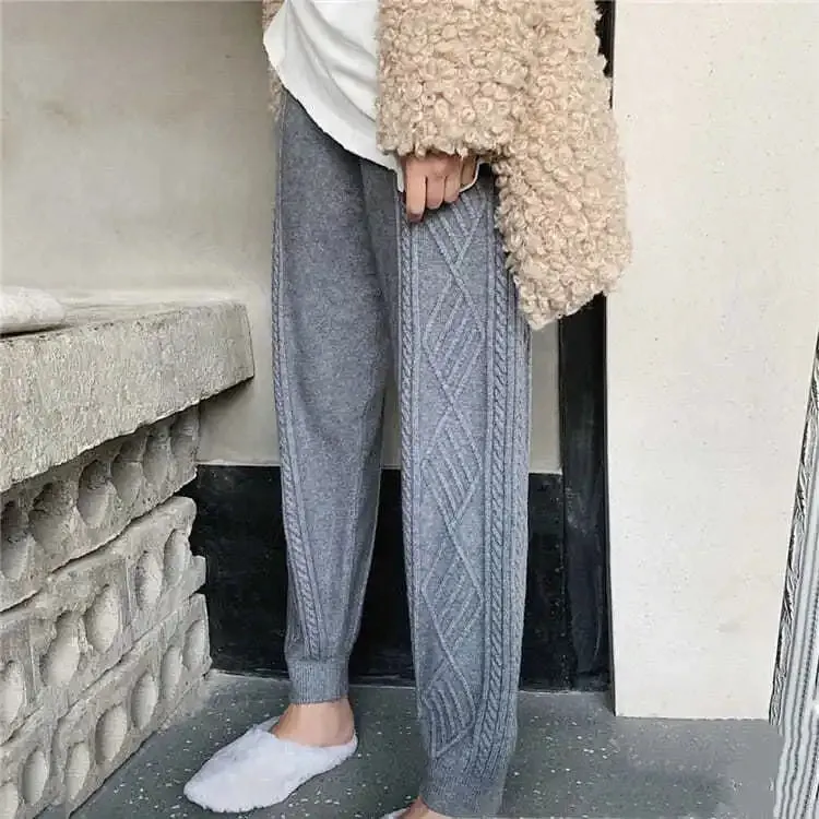 Znbbw And Winter New Loose-fitting Trousers Women's Fashion Trend Korean Knitted Twist Stripe Solid Color Harem Pants - Image 5