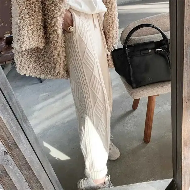 Znbbw And Winter New Loose-fitting Trousers Women's Fashion Trend Korean Knitted Twist Stripe Solid Color Harem Pants - Image 9