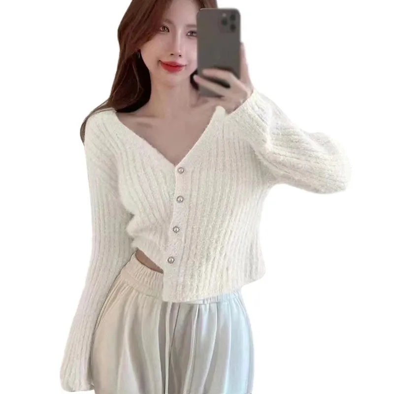 Znbbw Women's Sweater V-neck Temperament Short Style Solid Color Knitted Pearl Buckle Women's Top Sweater - Image 8