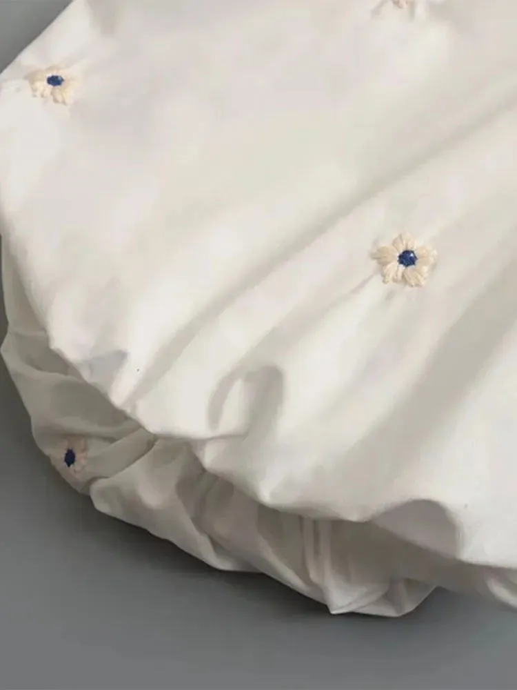 Znbbw ZBZA 2023 Sweet Fashion Floral Embroidery Cropped Blouses Vintage Puff Sleeve Hollow Out Female Shirts Chic Tops 202303 - Image 6