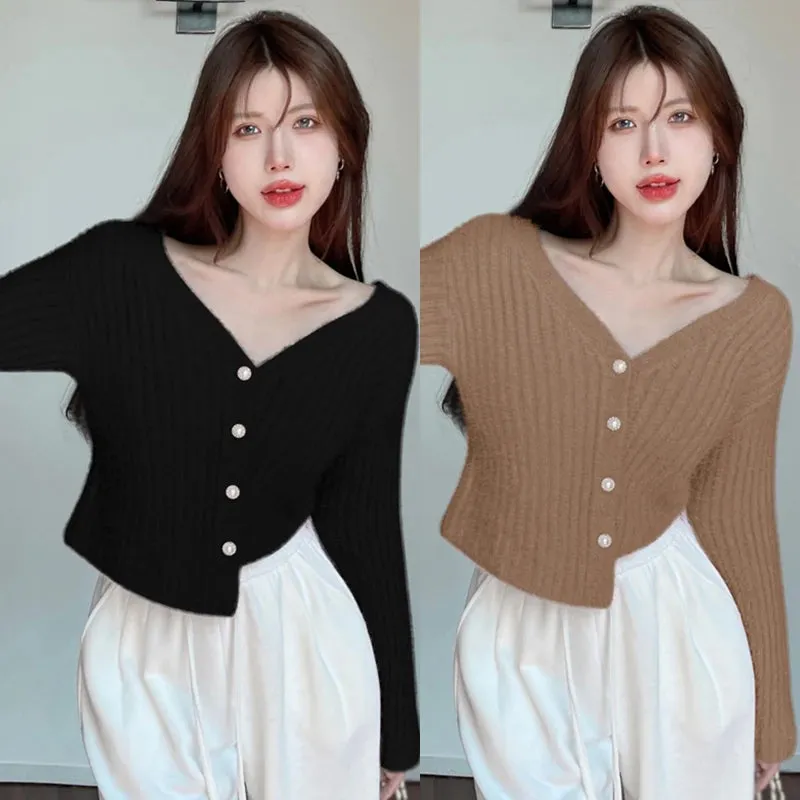 Znbbw Women's Sweater V-neck Temperament Short Style Solid Color Knitted Pearl Buckle Women's Top Sweater - Image 5