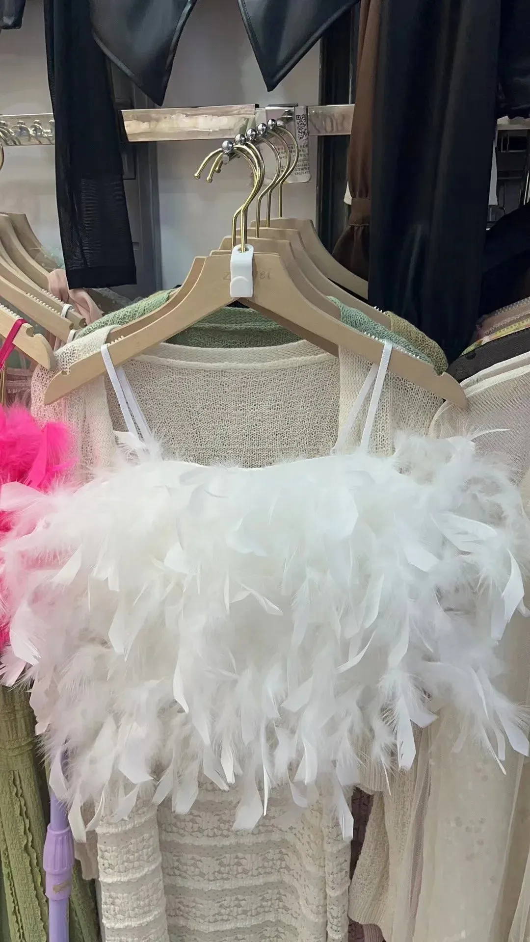 Znbbw Women's Patched Feathers Camis Crop Top Girls Stretchy Back Sweet Tanks Female Fashion Clothing - Image 10